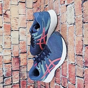 ASICS RUNNING SHOES,  WOMANS SIZE 9.5 GUC